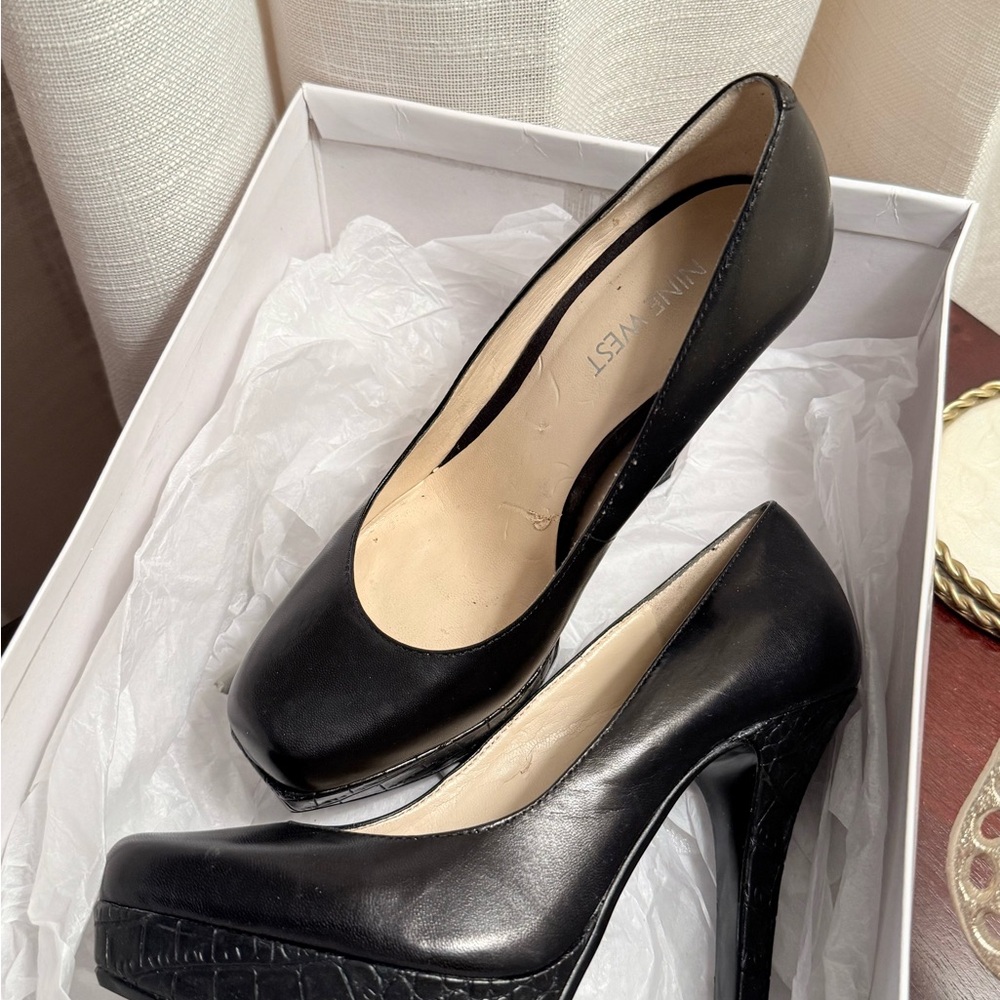 Nine West Elegant Black Heels
